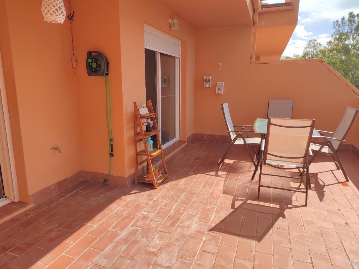 Apartamento Con Piscina 카사레스 외부 사진