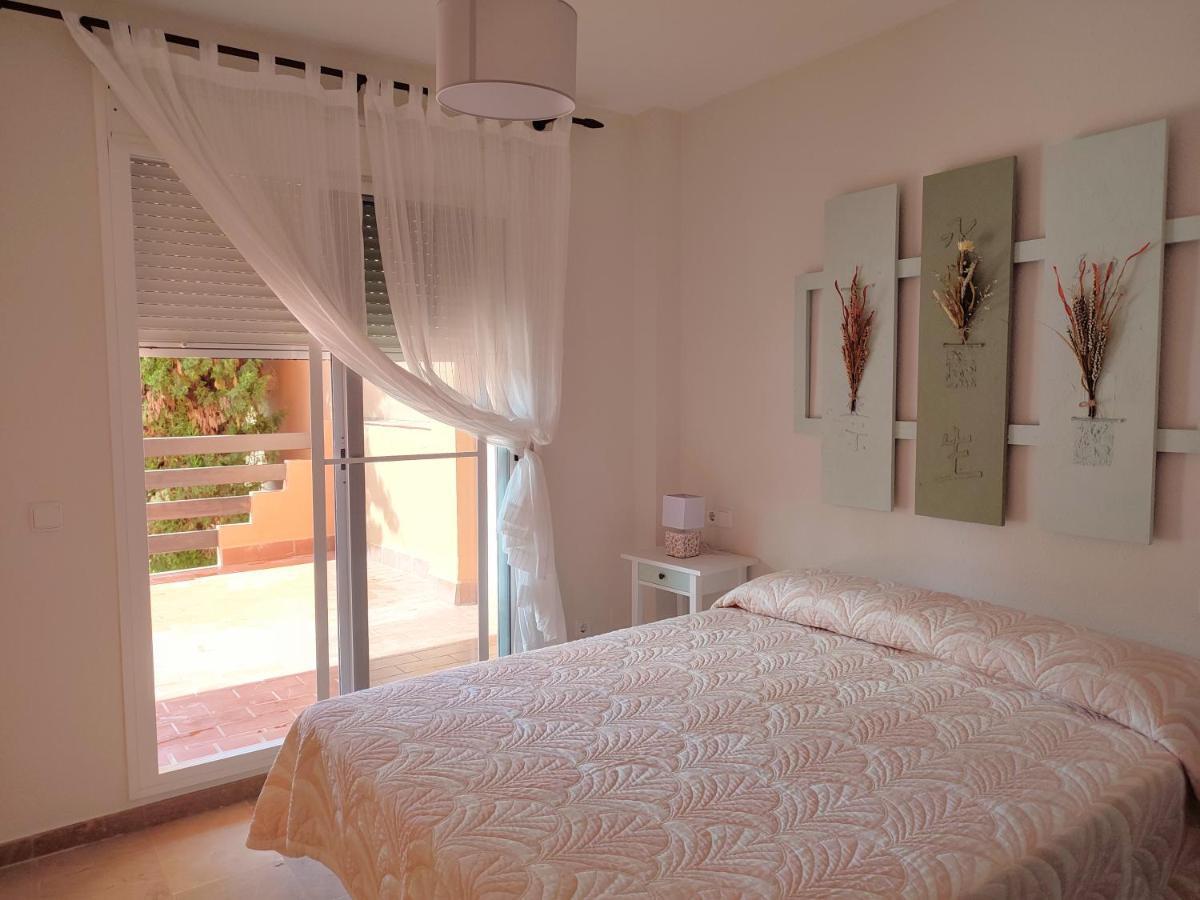 Apartamento Con Piscina 카사레스 외부 사진