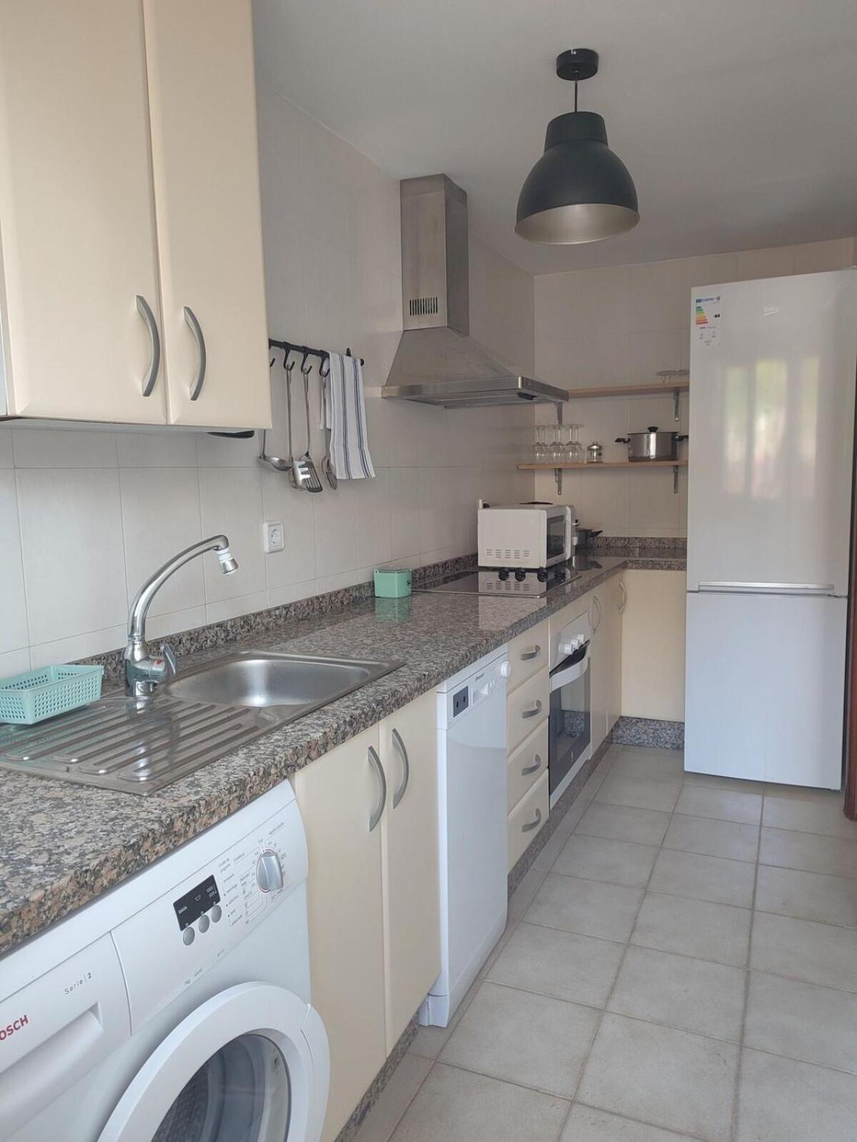 Apartamento Con Piscina 카사레스 외부 사진
